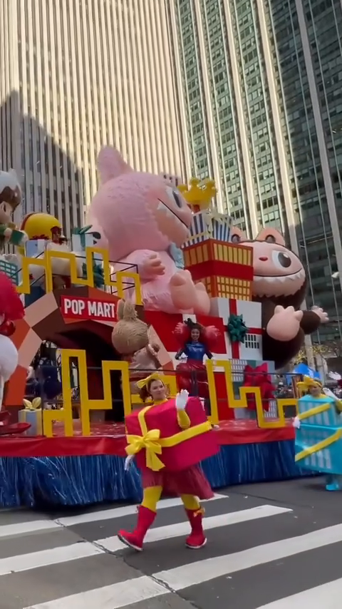 Labubu joins New York's Thanksgiving Parade